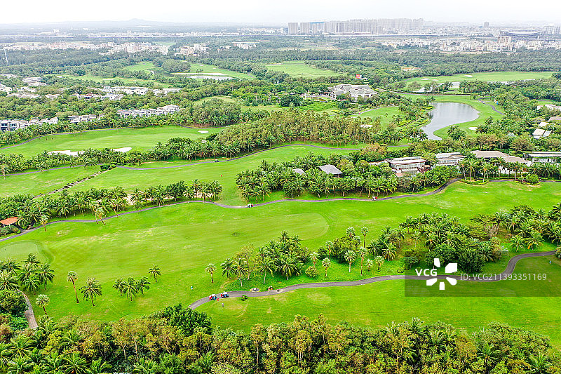 航拍海南海口西海岸高尔夫球场图片素材