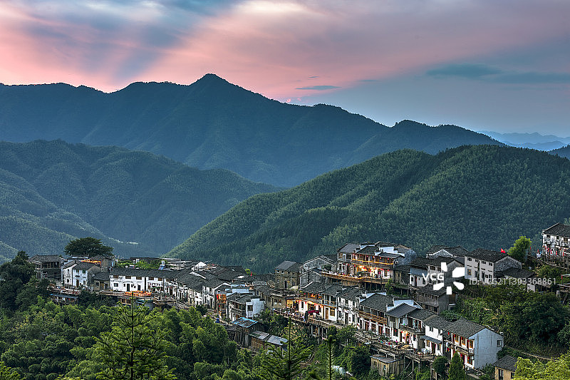 高山村落—木梨硔图片素材