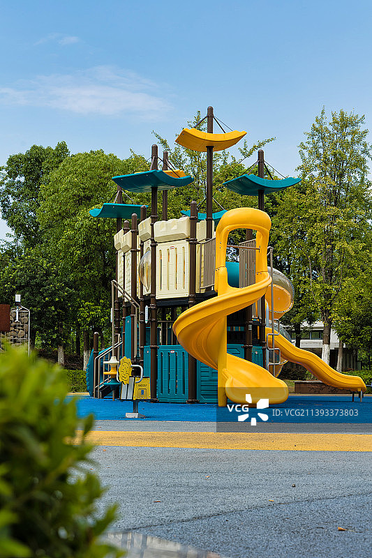儿童游乐滑梯图片素材