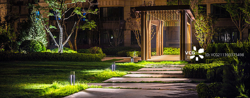 住宅小区单元门口夜景图片素材