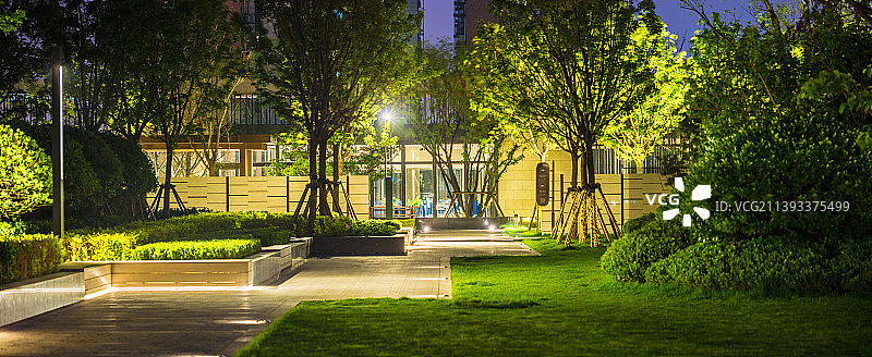 住宅小区单元门口夜景图片素材