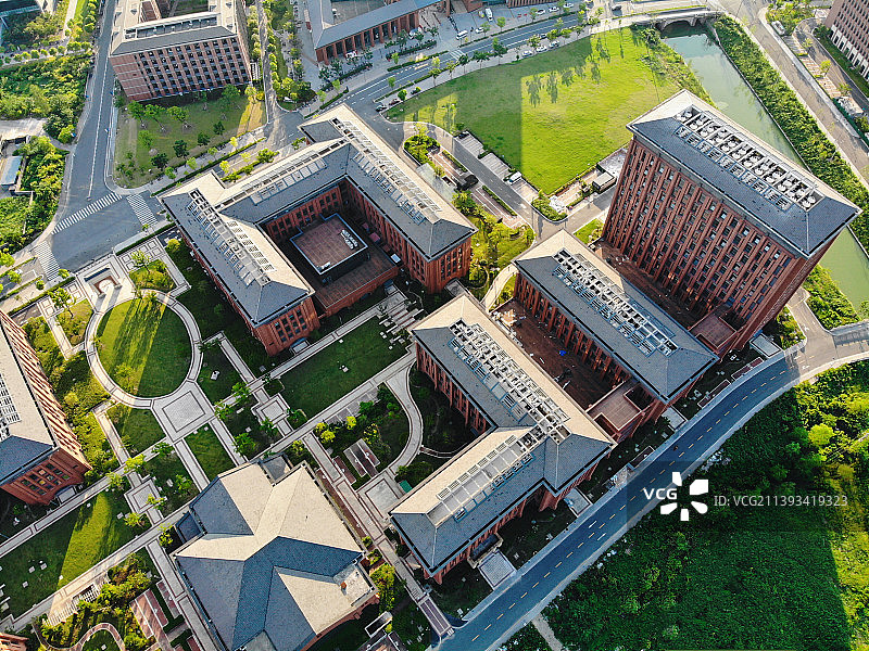 浙江大学紫金港校区的航拍视角图片素材