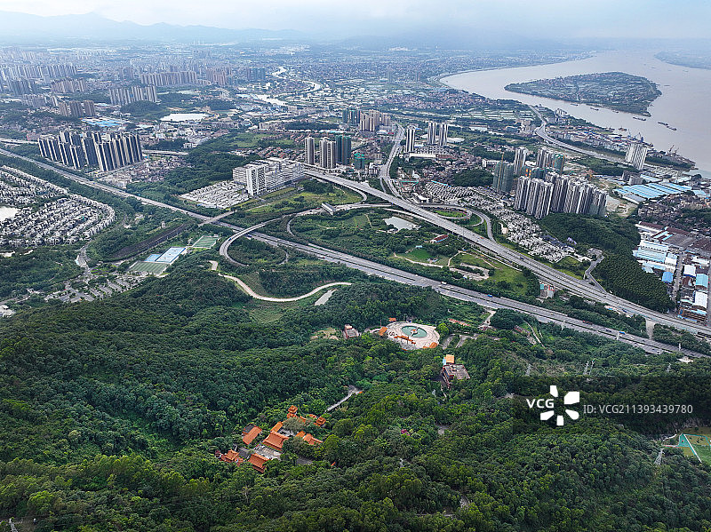 广东省江门鹤州市大雁山森林公园海会寺航拍图片素材