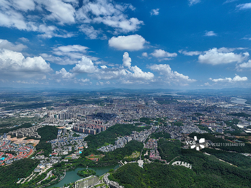 广东省江门市蓬江区圭峰山国家森林公园圭峰山风景区玉台寺航拍图片素材