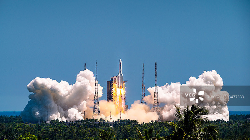 2022年7月24日，问天实验舱发射成功图片素材