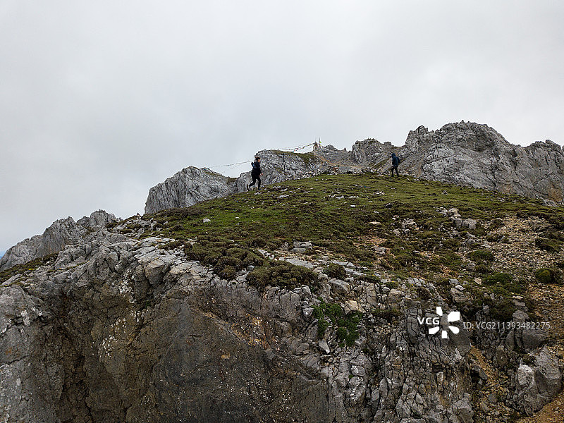 云南 香格里拉 石卡雪山图片素材