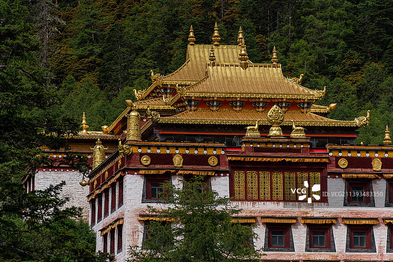 稻城亚丁 冲古寺图片素材