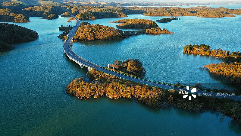 江湖秋水多图片素材