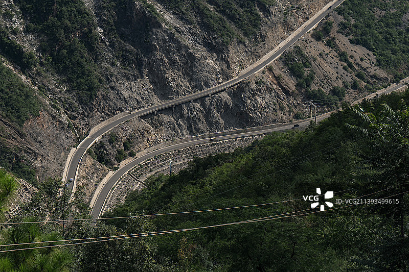 高大 山脉 冰峰 山川 山峰图片素材