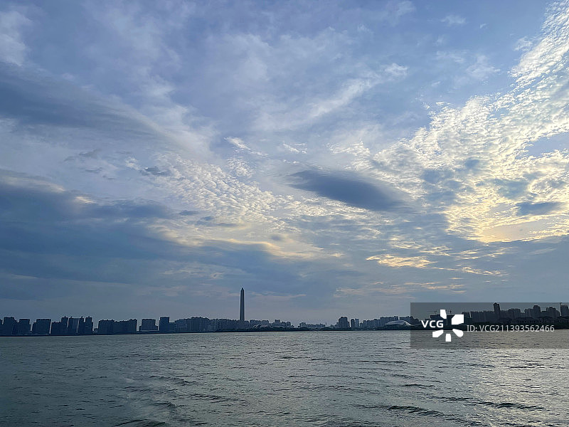 九江市九八抗洪纪念碑城市风光图片素材