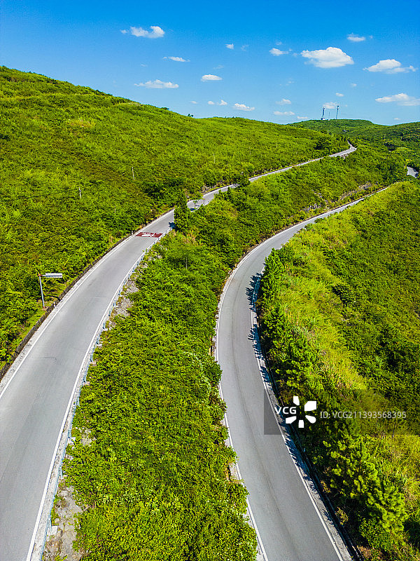 航拍桂林磨盘山公路图片素材