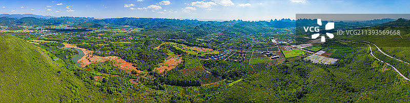 桂林磨盘山顶上的风光图片素材