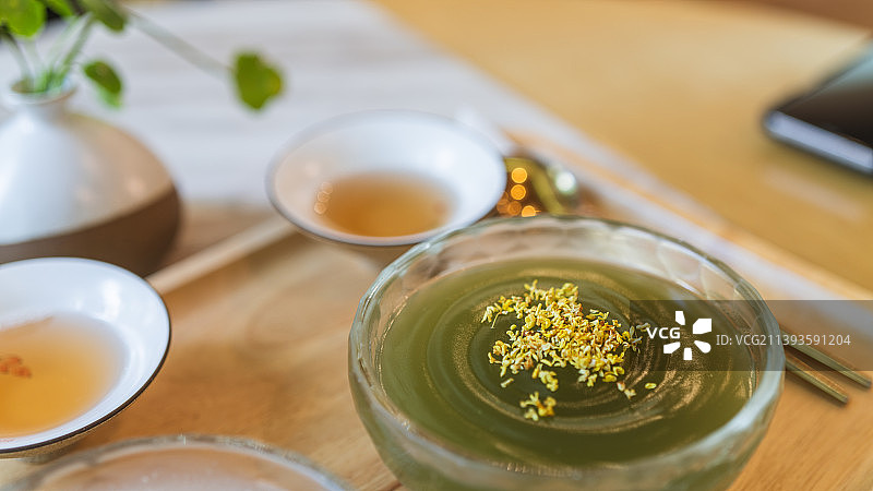 西湖美景配藕粉图片素材