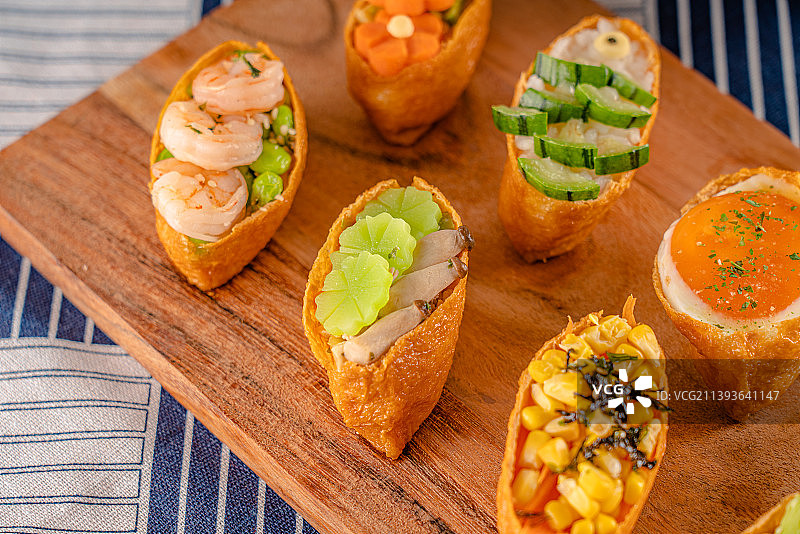 花式稻荷寿司食物静物特写图片素材