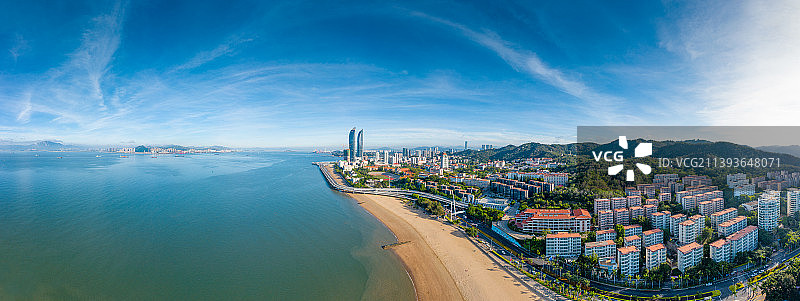 厦门岛城市海岸线俯瞰全景图片素材