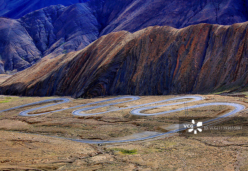 西藏珠峰公路图片素材