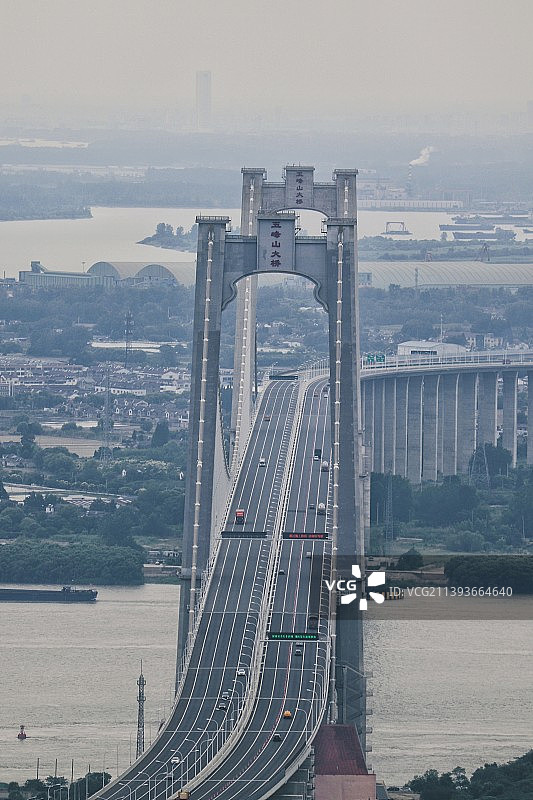 世界首座高速铁路悬索桥，五峰山长江大桥。图片素材