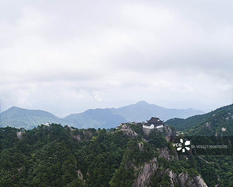 航拍中国安徽省池州市青阳县九华山地质公园图片素材