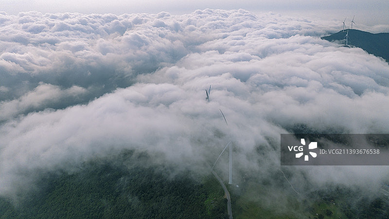 云卷云舒百里荒图片素材