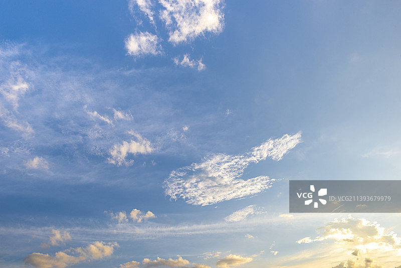 黄昏时刻的天空图片素材