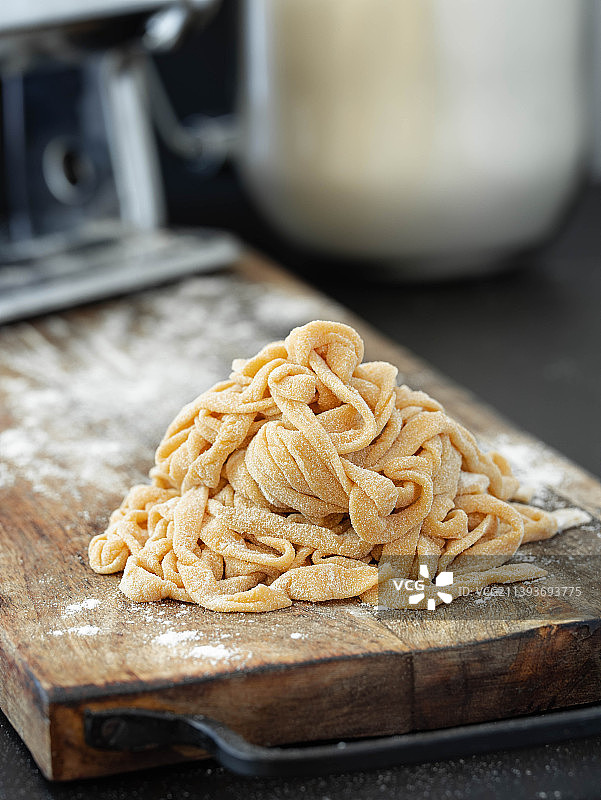 罗马尼亚布加勒斯特桌上的面团特写图片素材