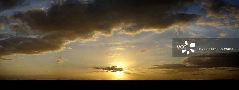 佛罗里达州日落时壮丽的天空景色图片素材