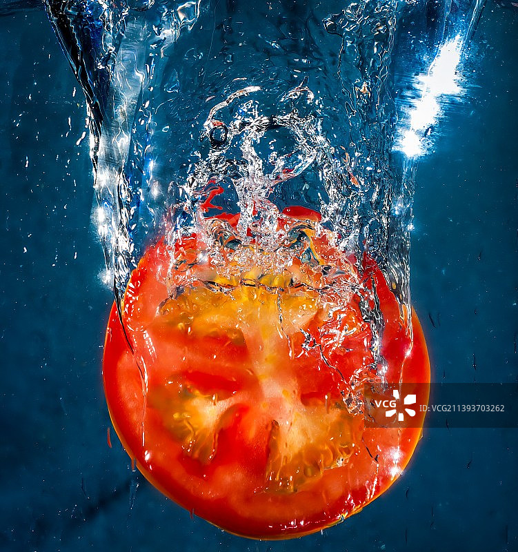 水中番茄特写图片素材