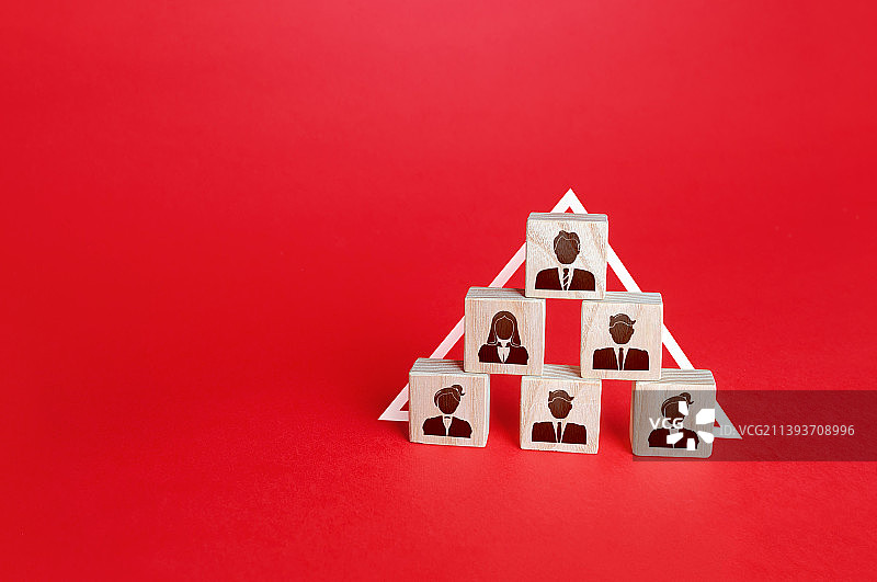 桌子上的模型房屋特写图片素材