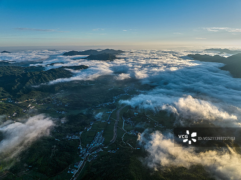 安徽省安庆市日出云海风光图片素材