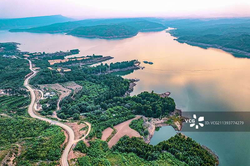黄河公路洛阳新安县交通景观现代化高速高速公路建设美丽乡村振兴图片素材