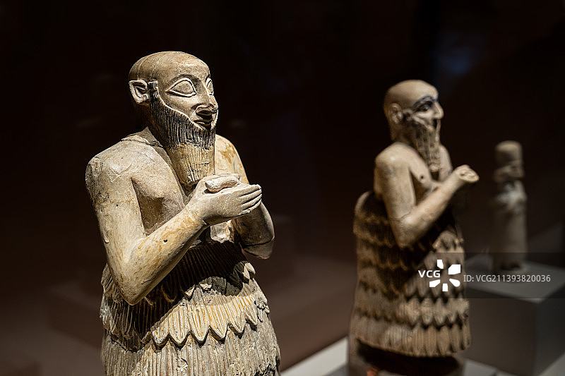 国家图书馆国家典籍博物馆邂逅·美索不达米亚——叙利亚古代文物精品展重要藏品青铜时代早期祭拜者雕像图片素材