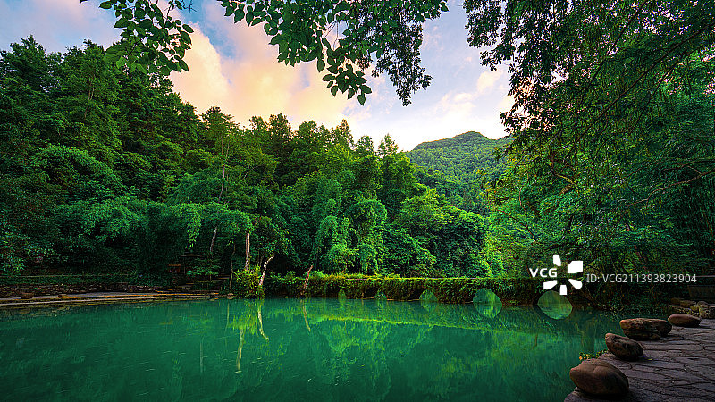 贵州黔南荔波小七孔桥图片素材