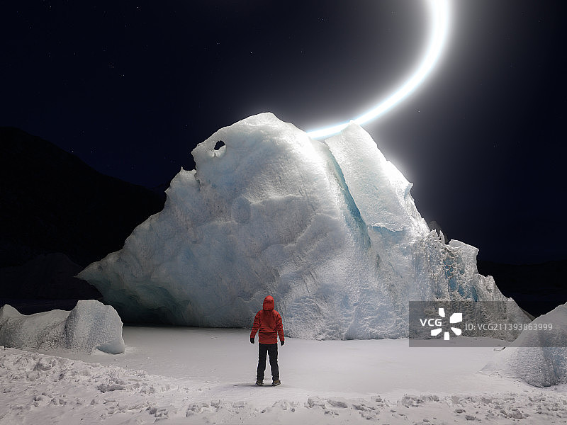 站在雪地上的人的后视图图片素材