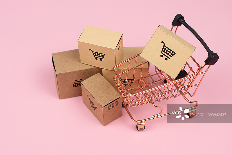 网购购物节疯狂购物网上买东西图片素材