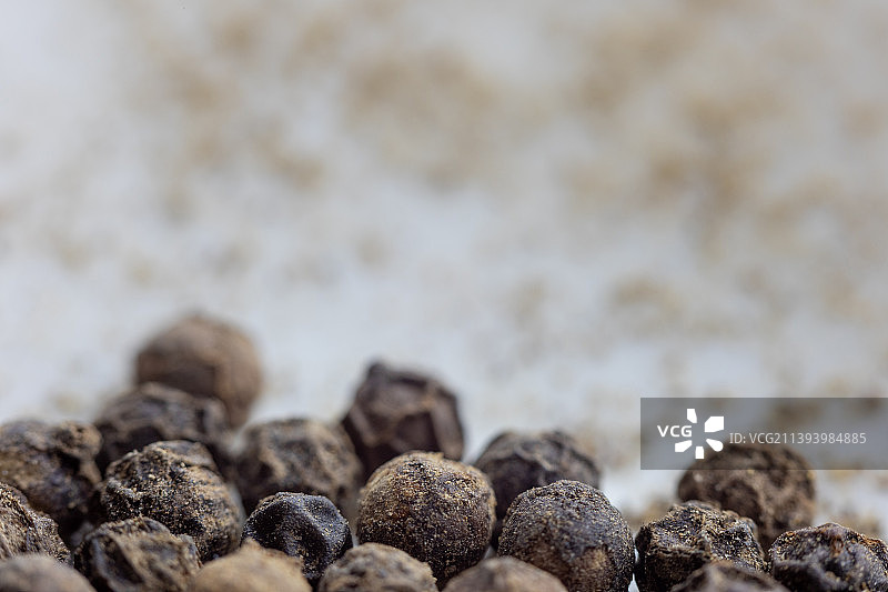 桌上的黑胡椒特写，德国柏林图片素材