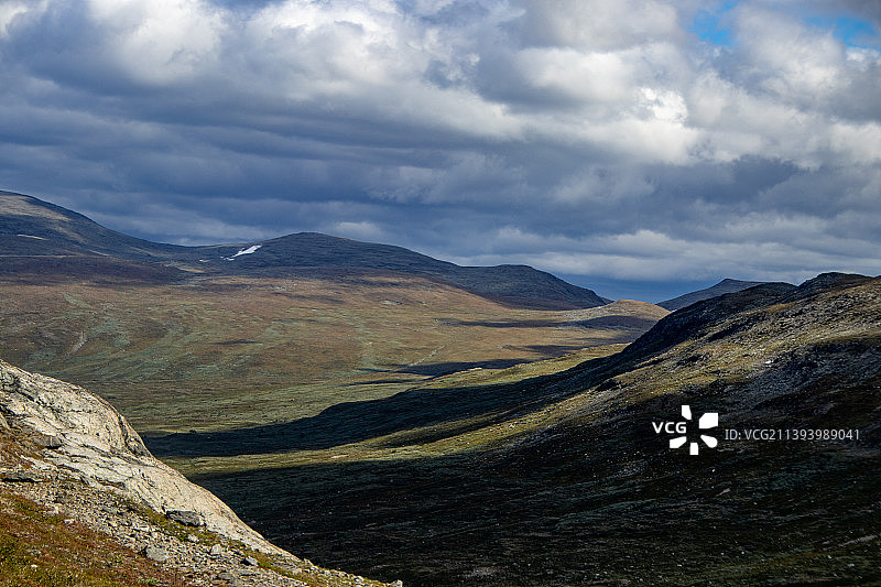 挪威于连斯旺哈当厄尔高原的壮丽山景图片素材