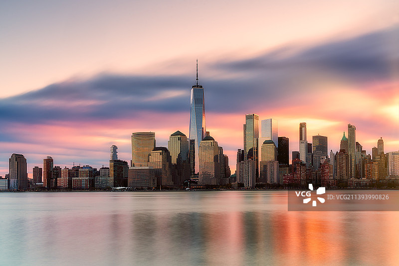 城市建筑的日落景色图片素材