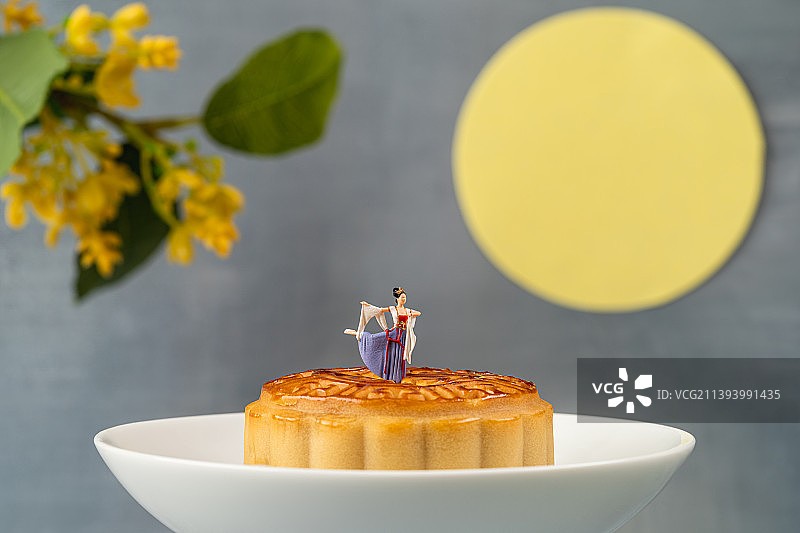 中秋节嫦娥奔月创意微缩景观图片素材