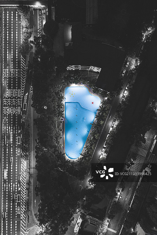 深夜泳池图片素材