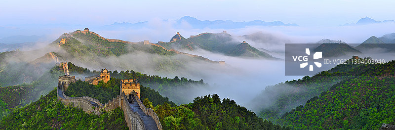 日照金山岭图片素材