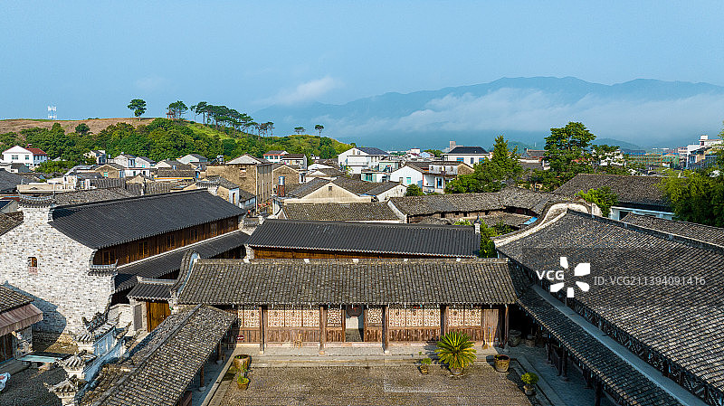 浙江宁波宁海前童古镇，家家溪水环绕,从日出到日落，夜色更加迷人图片素材
