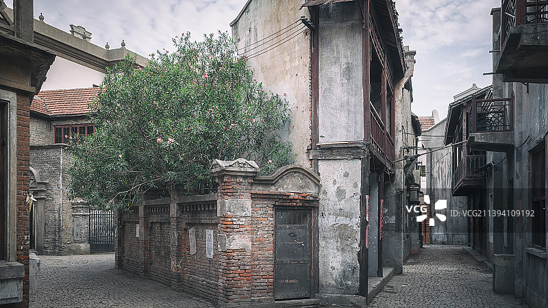 上海车墩影视基地老上海风情建筑风光图片素材