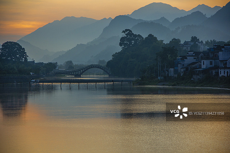 龙川朝霞图片素材