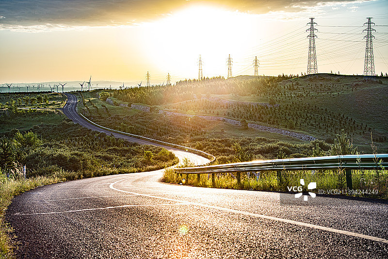 张北草原天路图片素材