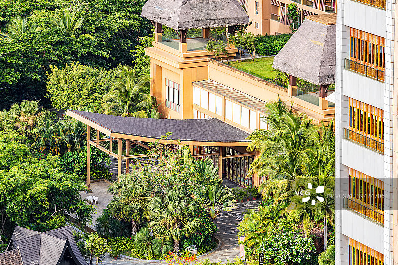 大型酒店大堂大门雨棚特写图片素材