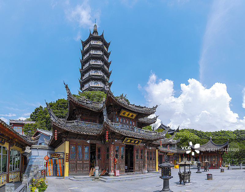 浙江宁波镇海招宝山观音阁鳌柱塔图片素材