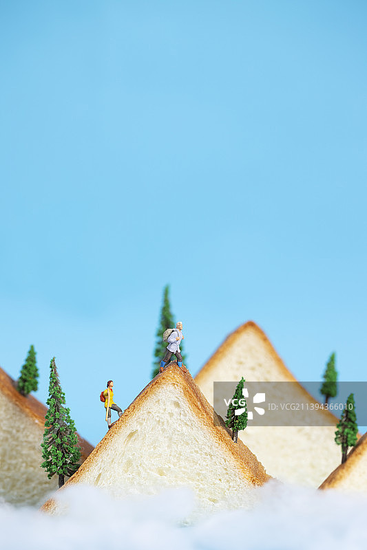 面包上的探险人图片素材