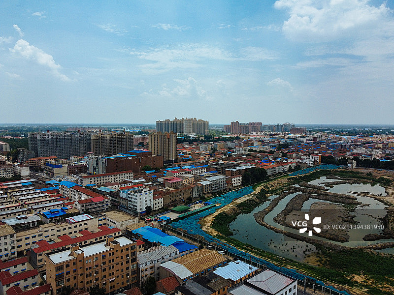 尉氏县 人民东路 建设中路 东湖 美美百货 尉东市场图片素材