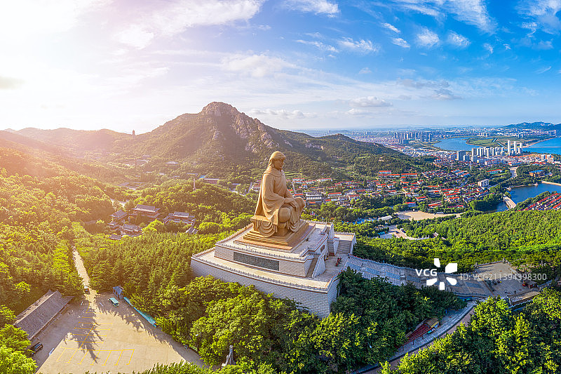 山东省威海市荣成市赤山风景区赤山大佛航拍全景图图片素材