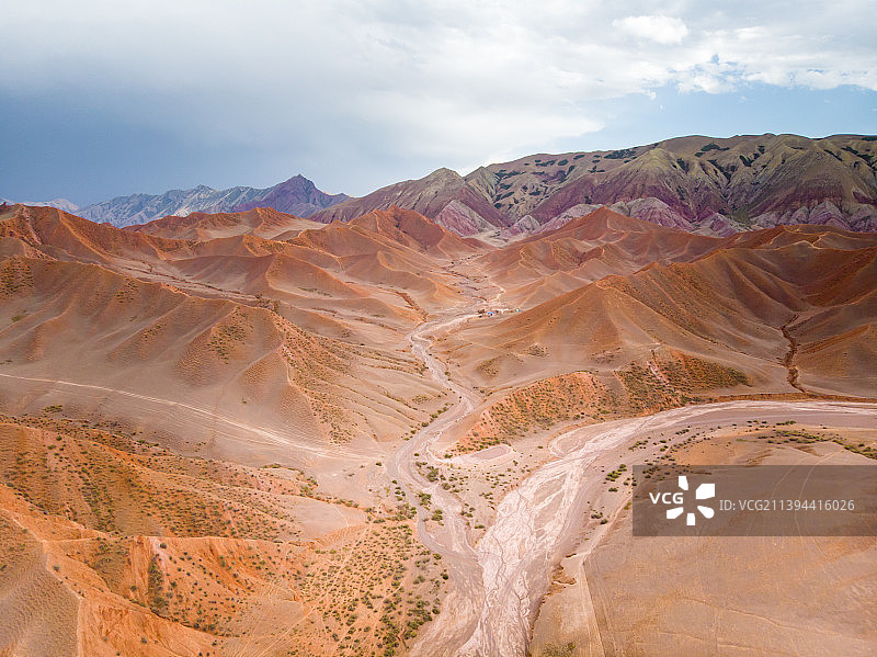 中国新疆昌吉丹霞地质公园和努尔加大峡谷图片素材